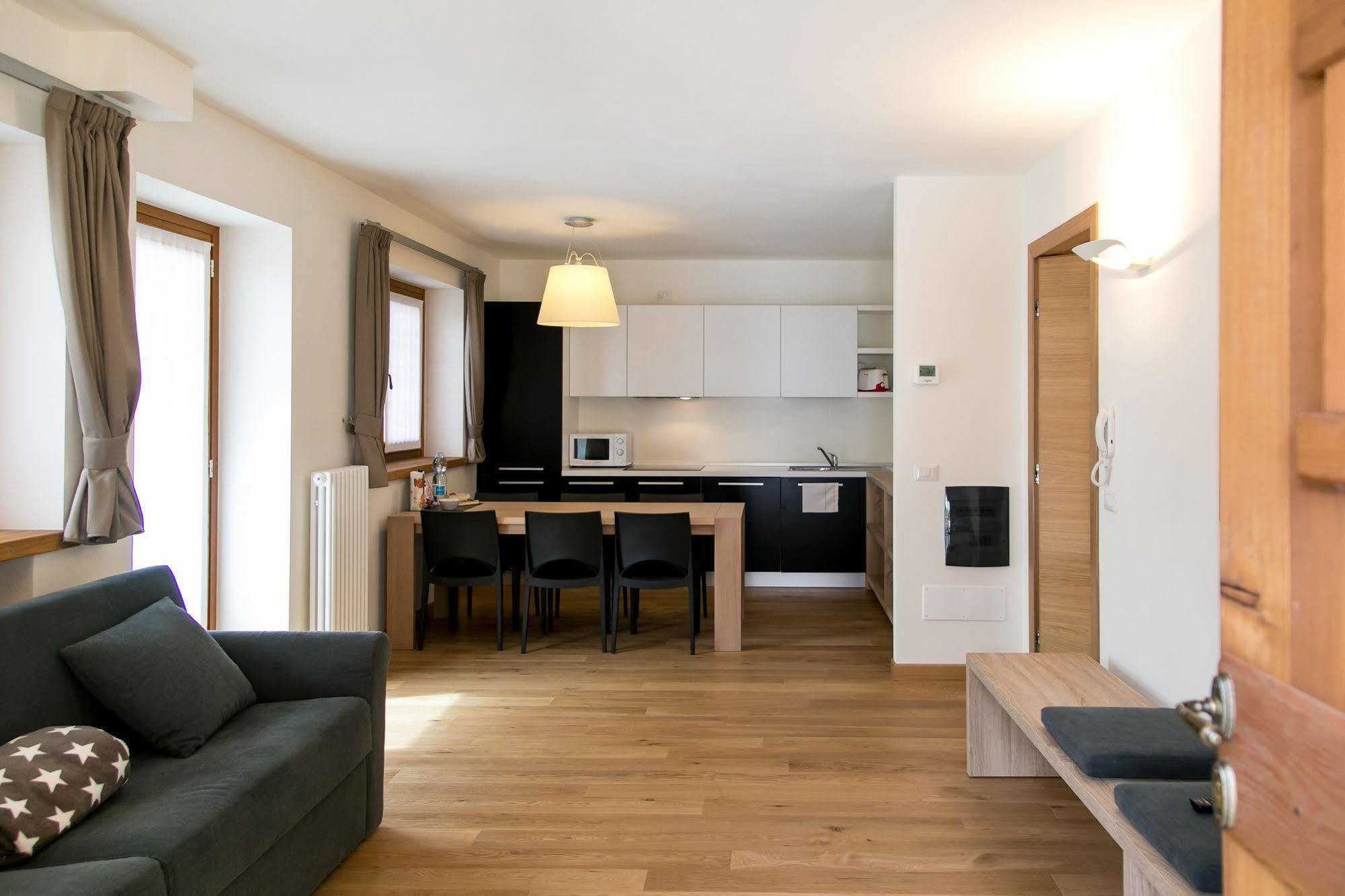 Mirtillo Blu Family Apartment アラーニャ・ヴァルセージア エクステリア 写真